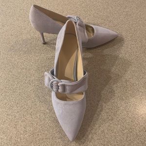 Nine West Size 7 1/2 Suede Gray 2.25 Inch Heel